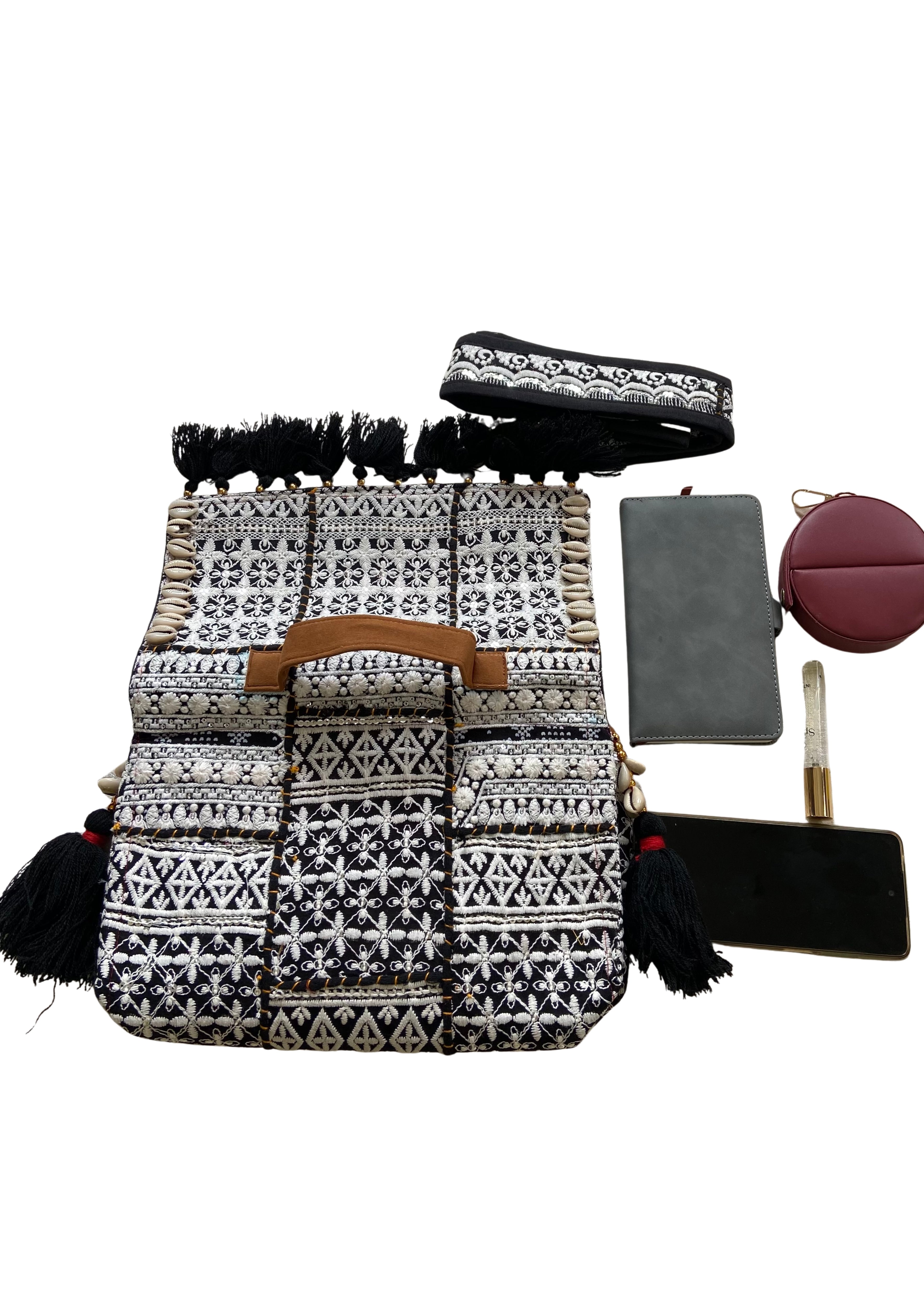Ruhi - Soulful Elegance in Monochrome - Banjara Bags