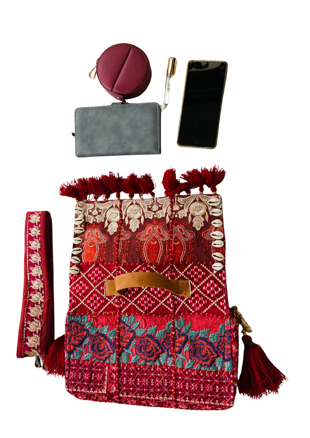 Ruhi - Luxury Handheld in Cream and Maroon - Banjara Bags