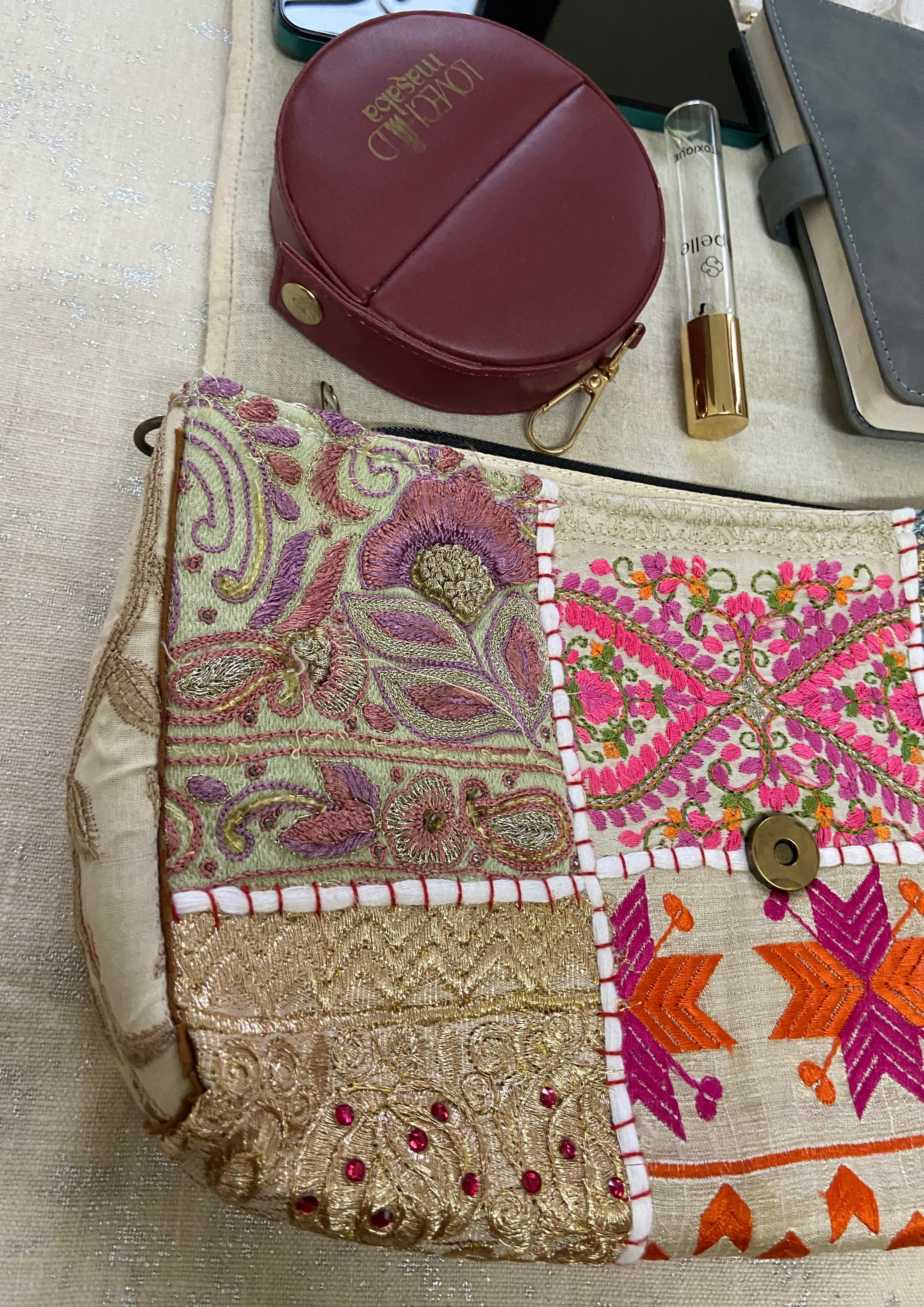 Ruhi R - Snow White Tassels